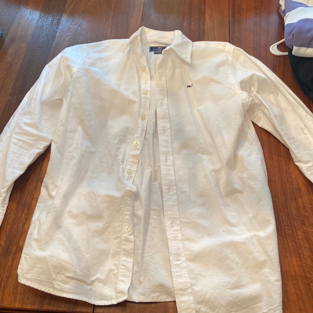 Vineyard vines white button up shirt
